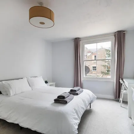 1 Bed Clapham Junction Apartment London Exterior photo