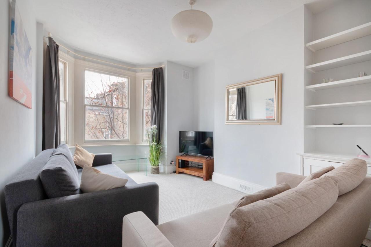 1 Bed Clapham Junction Londres
